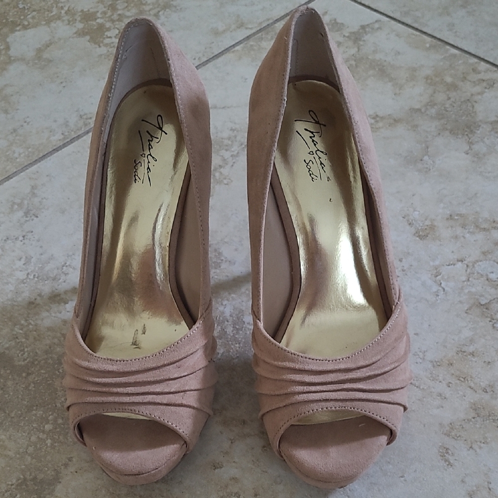 Elegant Tan Peep-Toe Heels